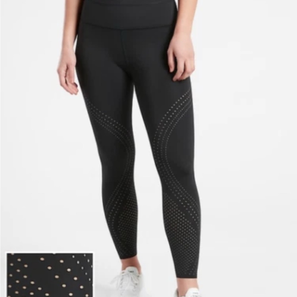 Athleta Accelerate Laser Cut 7/8 Black Leggings